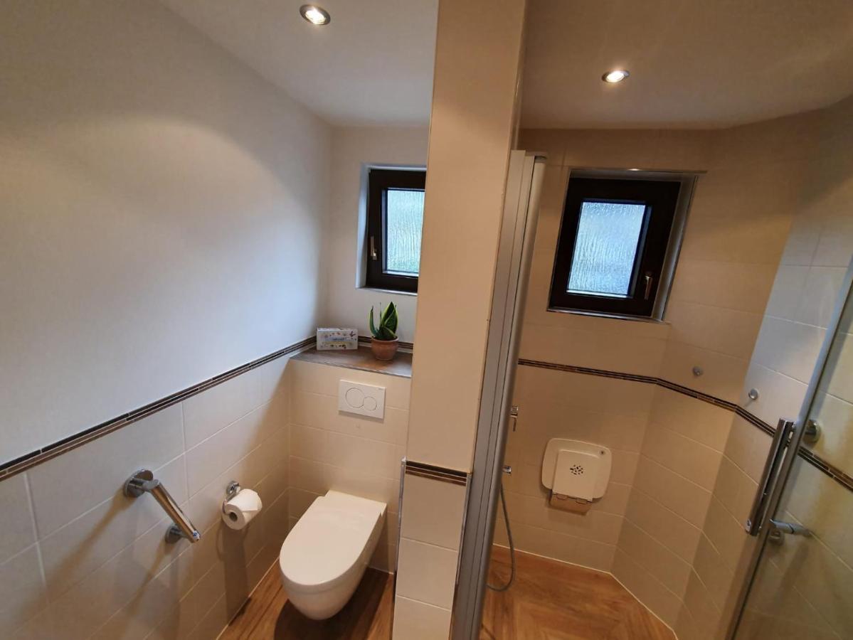 Haus Monika Apartamento Zeltingen-Rachtig Exterior foto